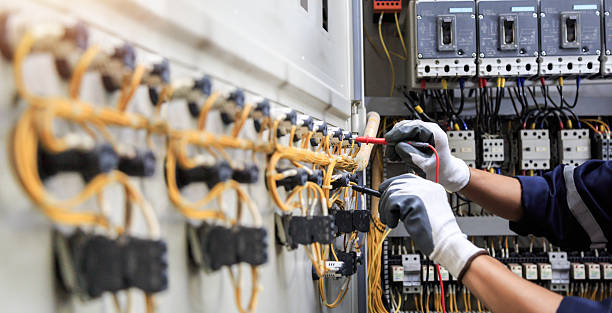 Professional Electrician technician working in Webb, AL